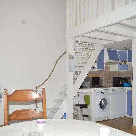 Apartment Mezzanine Climatise Avec Terrasse, Parking Prive Et Proche A - Fr-1-226b-30 Cavalaire-sur-Mer