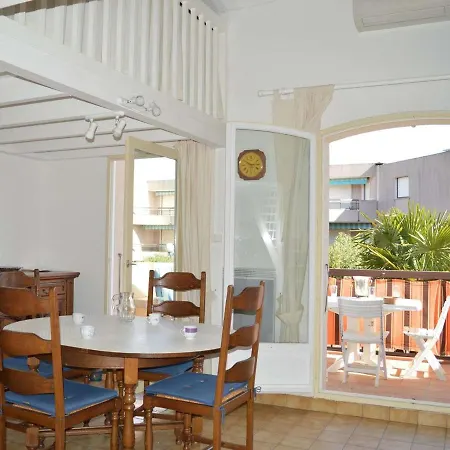 Mezzanine Climatise Avec Terrasse, Parking Prive Et Proche A - Fr-1-226b-30 * Cavalaire-sur-Mer